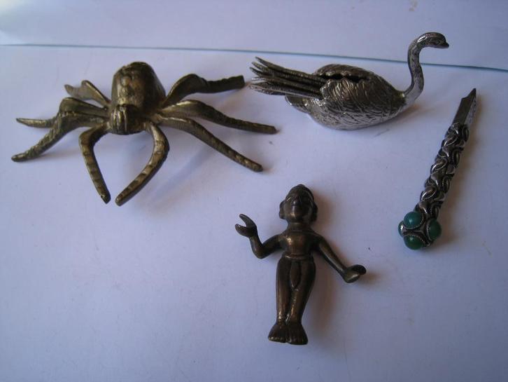 ANTIEKE STUKJES-  BRONZEN BUDDHA - SPIN -  ZWAAN m PRIKKERS, Antiek en Kunst, Curiosa en Brocante, Verzenden