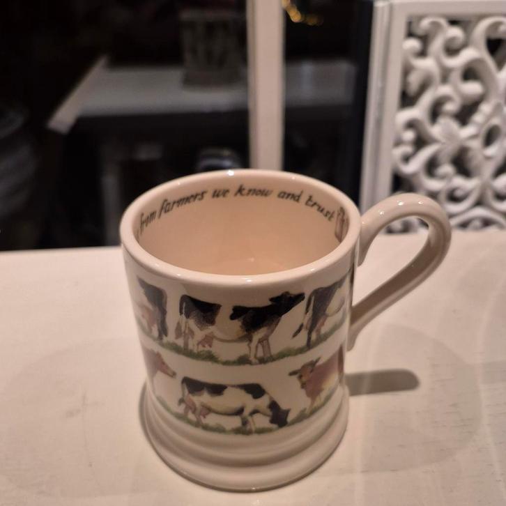 Emma Bridgewater mok 0.5 1/2 koeien Waitrose nieuw, Huis en Inrichting, Keuken | Servies, Nieuw, Kop(pen) en/of Schotel(s), Overige stijlen