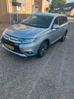 Mitsubishi Outlander 2.0I 4WD CVT 2016 Grijs, Auto's, Mitsubishi, 1998 cc, Stof, 4 cilinders, Vierwielaandrijving