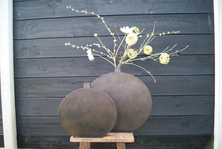 NIEUW! Prachtige Platte vaas / pot, Huis en Inrichting, Woonaccessoires | Vazen, Nieuw, Overige kleuren, Minder dan 50 cm, Overige materialen