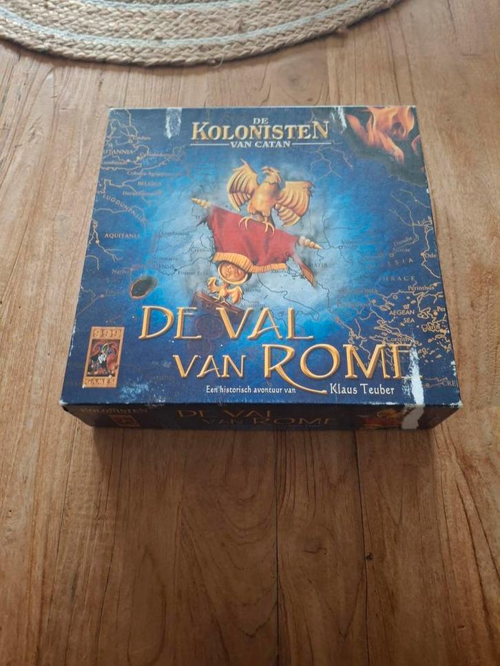 Kolonisten van Catan - De Val van Rome (Nieuw), Hobby en Vrije tijd, Gezelschapsspellen | Bordspellen, Nieuw, Drie of vier spelers