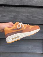 Nike air max 1 SNKRS Day Brown 36, Nieuw, Ophalen of Verzenden, Bruin, Sneakers of Gympen