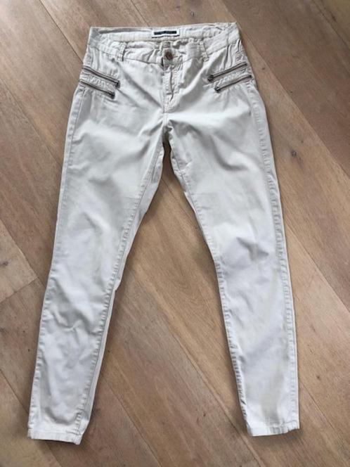 z.g.a.n. kaki broek maat 38 van Noisy may., Kleding | Dames, Broeken en Pantalons, Zo goed als nieuw, Maat 38/40 (M), Beige, Lang