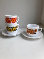 Vintage kop en schotels, Ophalen of Verzenden, Zo goed als nieuw, Kop en/of schotel