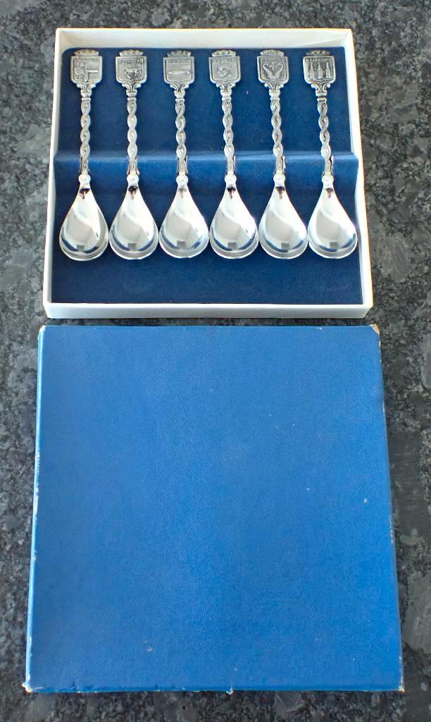 Gero Zilvium box met verzilverde Art nouveau koffielepels., Antiek en Kunst, Antiek | Bestek, Ophalen of Verzenden