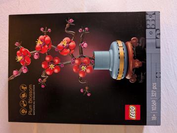 Nieuw verzegeld LEGO Botanical Collection Plum Blossom 10369 beschikbaar voor biedingen