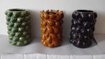 Drie decoratieve bloemenvazen, Huis en Inrichting, Woonaccessoires | Vazen, Overige kleuren, Aardewerk of Porselein, Ophalen of Verzenden