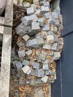 2 partijen kinderkopjes, Tuin en Terras, Grind, Keien en Split, Ophalen, Zo goed als nieuw, Overige materialen