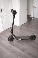 Op de step zitten wel lichte krassen, Ophalen of Verzenden, 30 tot 50 km per accu