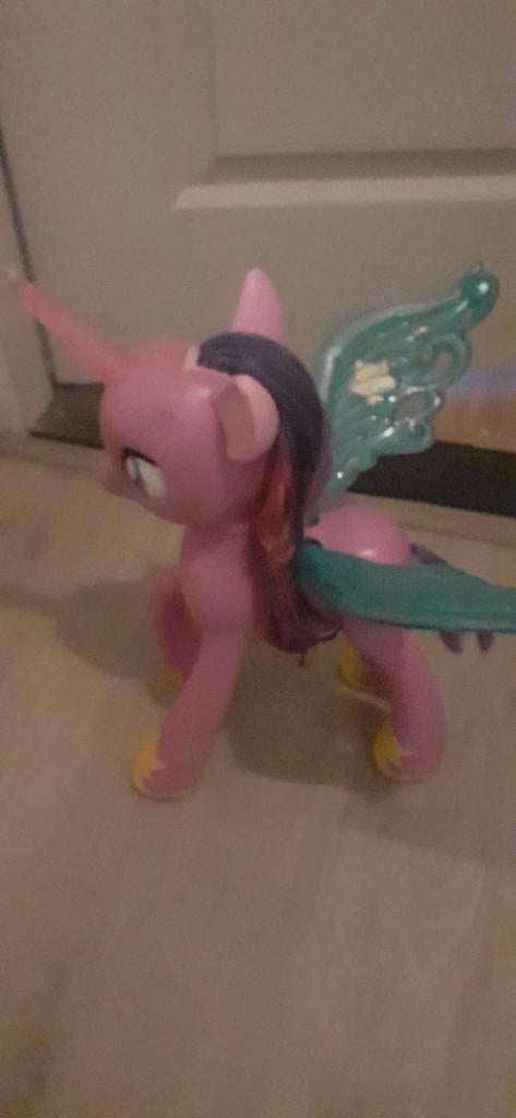 My little pony Twilight licht en geluid, Kinderen en Baby's, Speelgoed | My Little Pony, Ophalen, Gebruikt