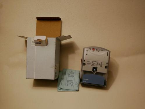 SIEMENS Vorstbeveiligingsthermostaat QAF64.6 (Nieuw), Hobby en Vrije tijd, Elektronica-componenten, Nieuw, Ophalen of Verzenden
