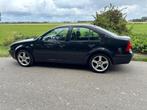 Volkswagen Bora 1.6 77KW 2002 Zwart  youngtimer opm. tekst, Auto's, Volkswagen, Stof, 4 cilinders, Zwart, 1200 kg