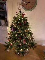 Kerstboom 119 cm met mand (zonder decoratie en lampjes), Ophalen, Zo goed als nieuw