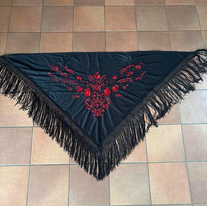 Nieuwe Spaanse Omslagdoek - Flamenco & Carnaval, Kleding | Dames, Mutsen, Sjaals en Handschoenen, Nieuw, Sjaal, Ophalen of Verzenden