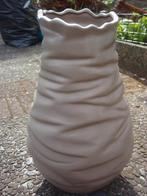 Zandkleurige (hoge)vaas/pot, opmaak bloemstuk, Ophalen, Overige kleuren, 50 tot 75 cm, Aardewerk of Porselein