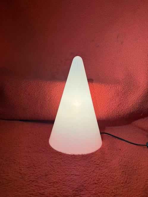 Teepee Tafellamp – Glanzend Opaalglas – 35 cm Hoog, Huis en Inrichting, Lampen | Tafellampen, Zo goed als nieuw, Minder dan 50 cm