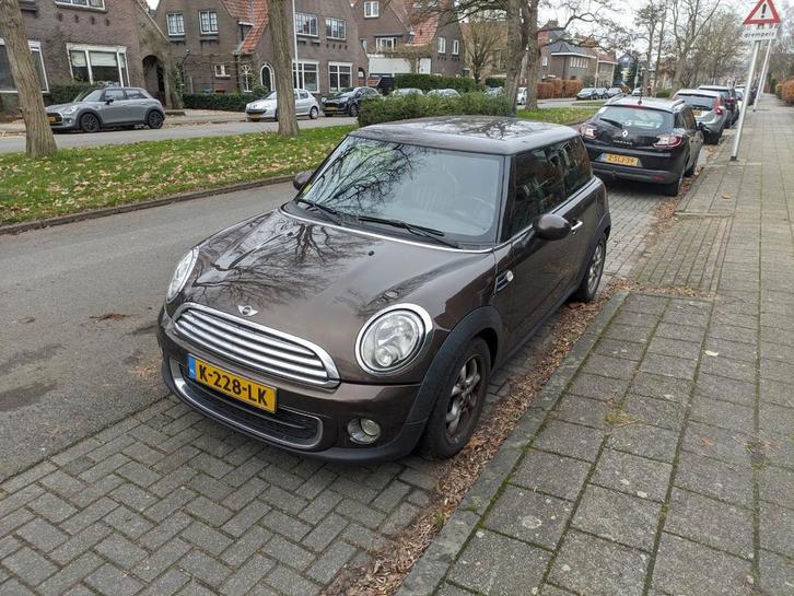 Mini 1.6 D ONE 2011 Bruin MOTOR DEFECT, Auto's, Mini, Particulier, ABS, Airbags, Airconditioning, Electronic Stability Program (ESP)