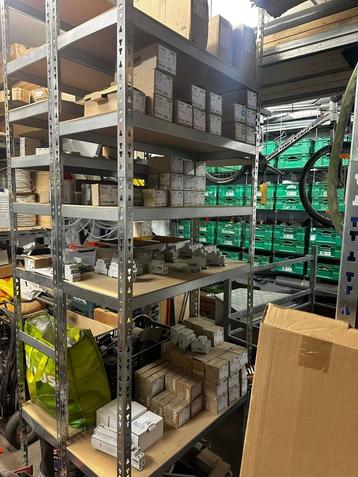 magazijn uitverkoop bouwmaterialen beschikbaar voor biedingen