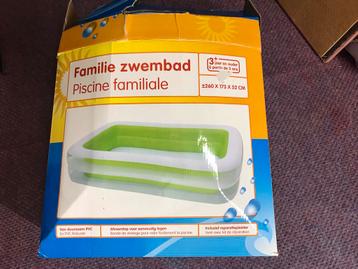 familie zwembad beschikbaar voor biedingen