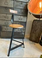 rowac stoel industrieel antiek oude singer oude vintage kruk, Ophalen of Verzenden, Gebruikt, Bruin, Eén