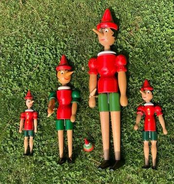 Pinokkio, vier stuks van 25 cm tot 58 cm beschikbaar voor biedingen