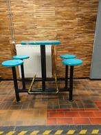 Mooie ijzer statafel met stoelen, Ophalen, Gebruikt