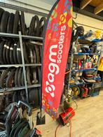 AGM Scooters Dealer vlag, Ophalen