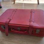 Rode vintage koffer., Zacht kunststof, Gebruikt, Ophalen