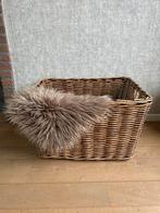 Grote mand, Ophalen of Verzenden, Zo goed als nieuw, Rond, Riet