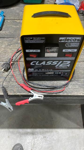 Acculader 12v en 24v 12A zo goed als nieuw beschikbaar voor biedingen