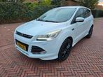 Ford Kuga 1.6 ST 182PK AWD Powershift 2014 Wit, 1596 cc, 4 cilinders, Wit, Leder
