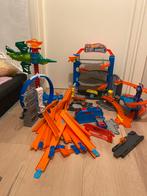 Hotwheels garage, Kinderen en Baby's, Speelgoed | Racebanen, Gebruikt, Ophalen of Verzenden, Hot Wheels, Met looping