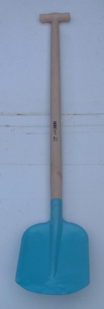Schep Schop Spade met Nieuwe steel beschikbaar voor biedingen