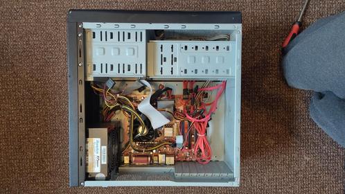 Intel atom pc, Computers en Software, Desktop Pc's, Gebruikt, Minder dan 2 Ghz, Ophalen of Verzenden
