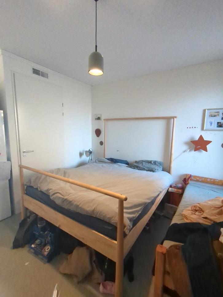 Ikea Gjörn bedframe (zonder lattenbodem), Huis en Inrichting, Slaapkamer | Bedden, Gebruikt, Tweepersoons, 160 cm, 200 cm, Hout