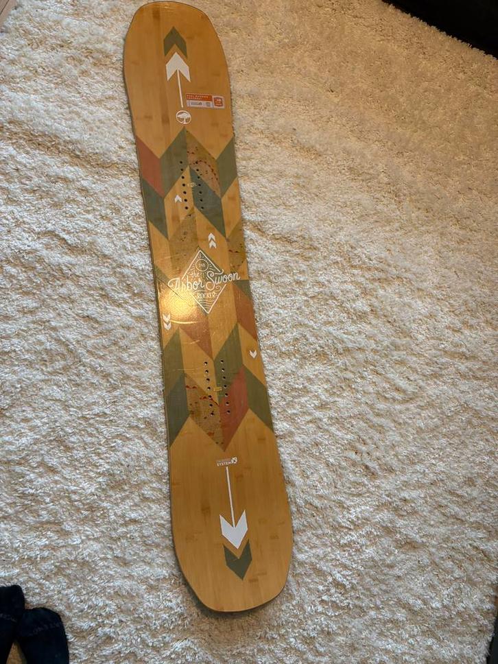 Arbor Swoon Snowboard 148 rocker, Sport en Fitness, Snowboarden, Gebruikt, Board, Ophalen