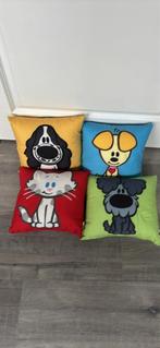 Woezel & Pip Kussens Set - 4 stuks, Huis en Inrichting, Woonaccessoires | Kussens, Ophalen of Verzenden, Zo goed als nieuw, Overige kleuren