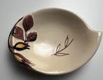 Vintage ‘30-60 Engels Carlton ware bladvormig schaaltje., Antiek en Kunst, Ophalen of Verzenden