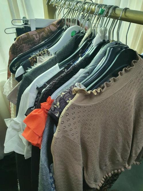 Partij nieuwe dameskleding 75  labels/kaartjes merkkleding 7, Kleding | Dames, Dames-kledingpakketten, Nieuw, Ophalen of Verzenden