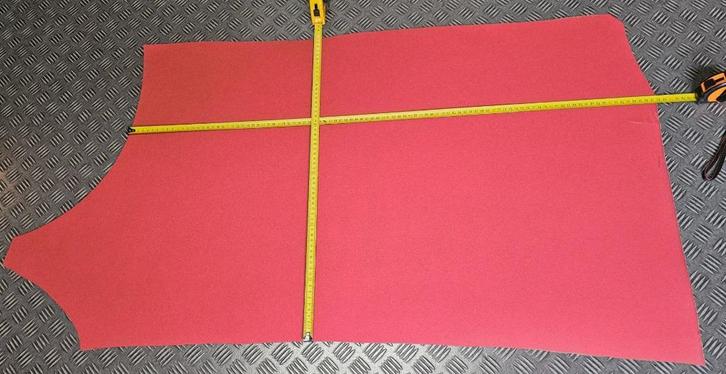 Rund - Leer Perzisch - Rood(zie omschrijving!), Hobby en Vrije tijd, Stoffen en Lappen, Nieuw, Leer of Kunstleer, 30 tot 120 cm