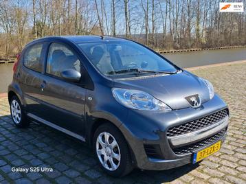 Peugeot 107 1.0-12V XS Automaat lage km airco cv op afs beschikbaar voor biedingen