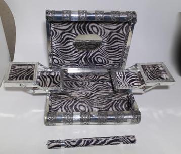 Bijouterie doos met zebra bekleding, sieraden kist beschikbaar voor biedingen
