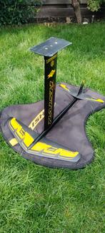 Kite board NAISH met foil en mast, Watersport en Boten, Windsurfen, Ophalen of Verzenden, Gebruikt, Minder dan 250 cm, Complete set