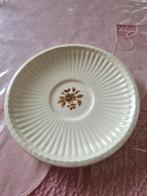 Wedgwood kop en schotel  RADCLIFFE NM 921, Ophalen of Verzenden, Zo goed als nieuw, Wedgwood, Kop(pen) en/of Schotel(s)