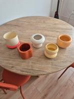 Diverse kleurrijke bloempotten, 5 stuks, Ophalen, Overige materialen, Gebruikt, Rond