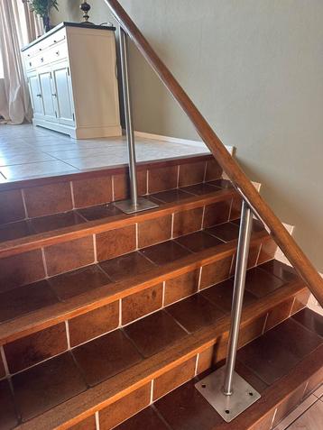 RVS staanders voor trapleuningen 82 cm 2x stuks beschikbaar voor biedingen