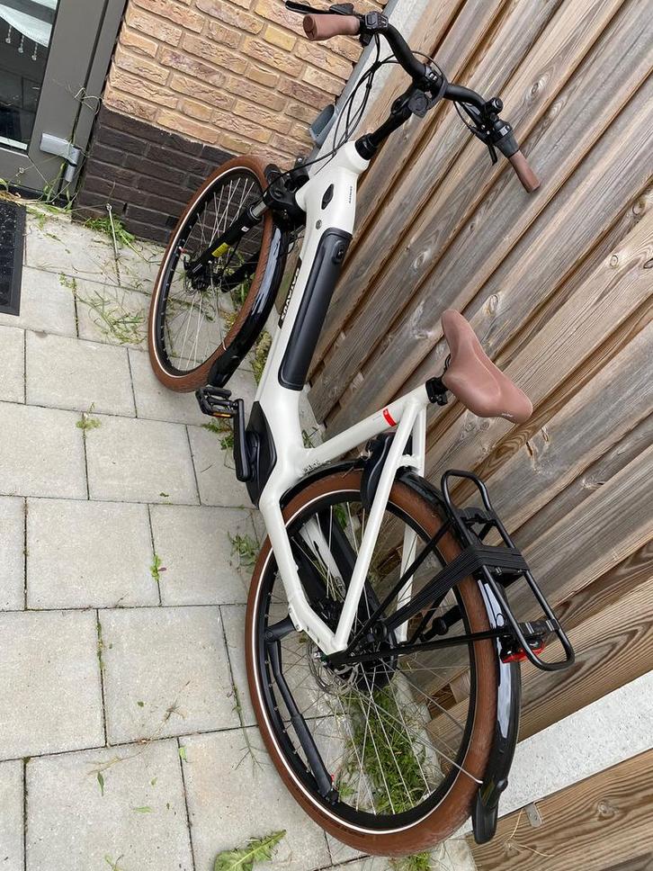 Batavus altura E go power pro 2024, Fietsen en Brommers, Fietsen | Dames | Damesfietsen, Zo goed als nieuw, Ophalen of Verzenden