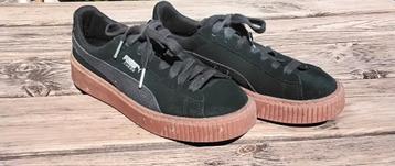 Puma suède zwarte sneakers maat 39, weinig gedragen  beschikbaar voor biedingen