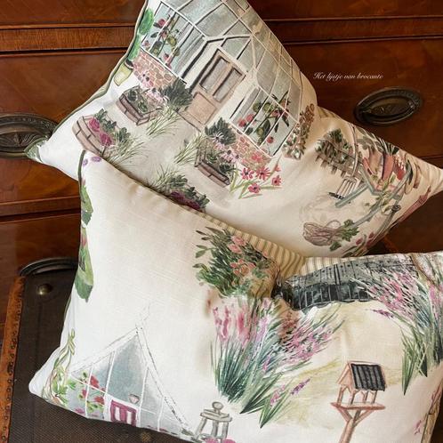 Engelse SET kussens I’m in the Garden, Huis en Inrichting, Woonaccessoires | Kussens, Nieuw, Overige kleuren, Rechthoekig, Ophalen of Verzenden