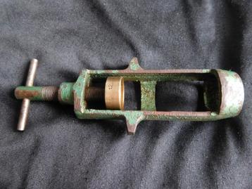 Antiek Vintage Jager Gereedschap uit Portugal  beschikbaar voor biedingen
